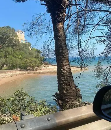 Avec Piscine Dans Un Golf *